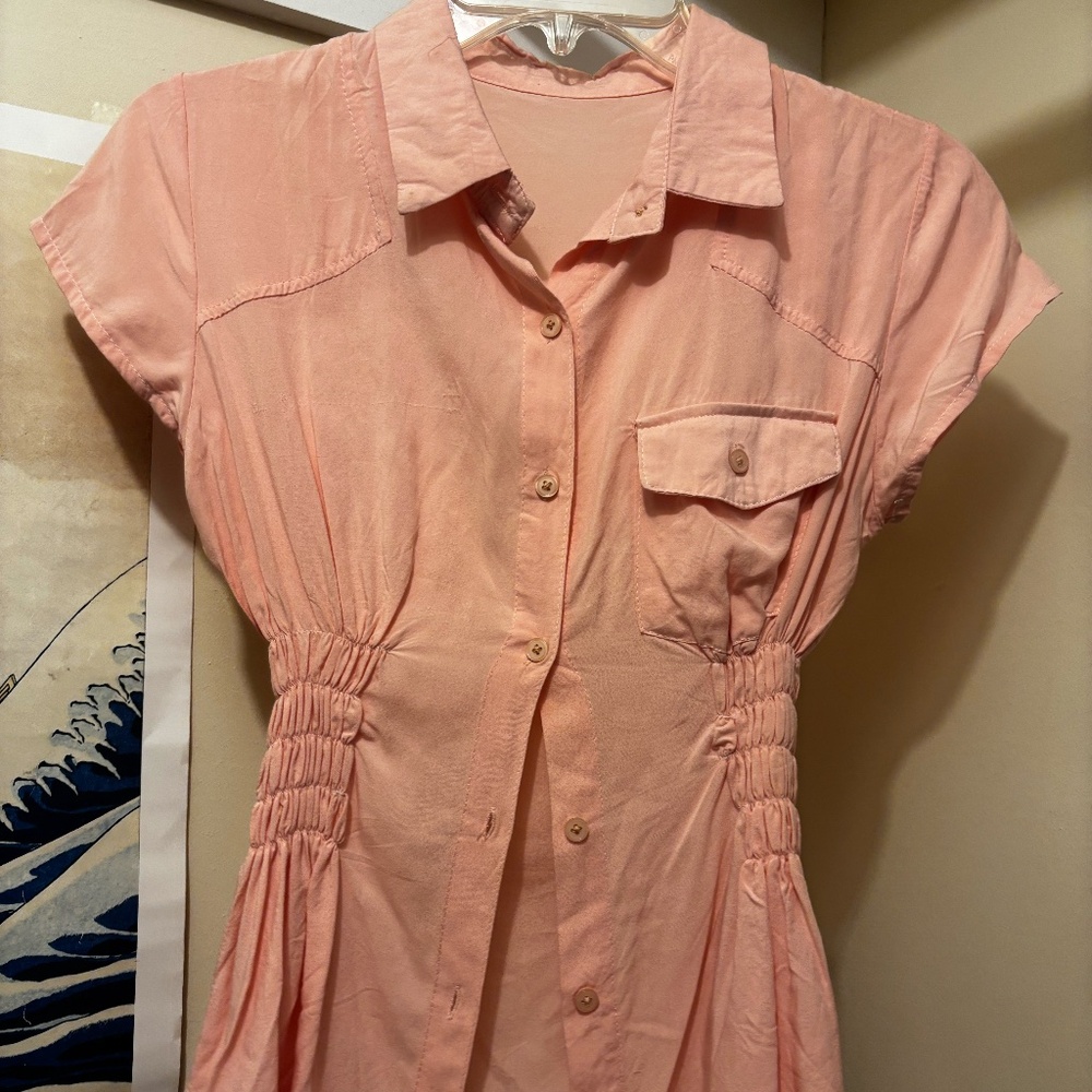 Trendy Ruched Peach Button Down Size Small